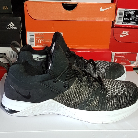 NIKE METCON FLYKNIT 3 WOMEN'S US SZ6.5 BRAND NEW BUT NO BOX DUE IT'S DAMAGED - Picture 2 of 10